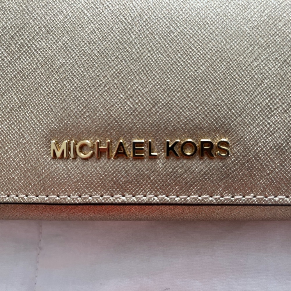 MICHAEL KORS WALLET NWOT